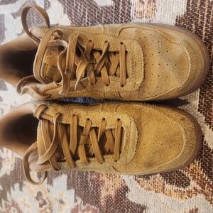 NIKE AIR FORCE 1 Kids WHEAT GUM-BROWN Suede Shoes Size 5.5